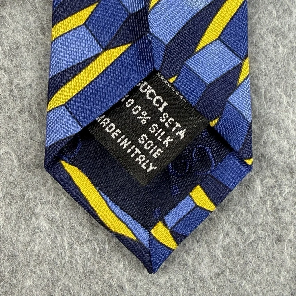 Vintage Gucci Italy Silk Tie Blue Yellow Geometric Cube 100% Silk 56x3.75